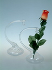 Skleněná váza na jednu květinu