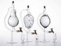 Láhev foukané ovoce na stojanu 0,50 ltr.