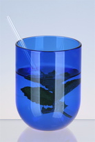 Modrá sklenička BLUE z exkluzivní lahve od vína výšky 95 mm