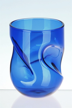 Modrá Cool sklenička z lahve od vína s tvarovaným dekorem výšky 95 mm