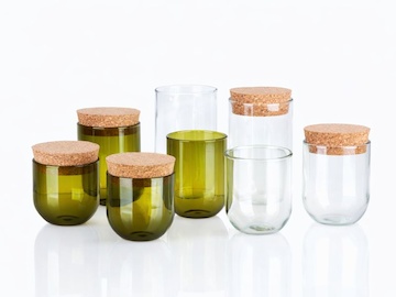 Dóza UNIVERSAL s oblým dnem vyrobená z hrdla lahve od vína 