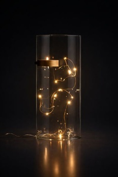 Levitující svícen FlyCandle - 1x dubový kalíšek pro svíčku + světelný řetěz