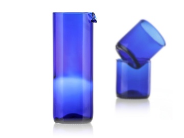 Modrá karafa z lahve od vína 0,6 l a sklenky modré UNIVERSAL 0,2 l