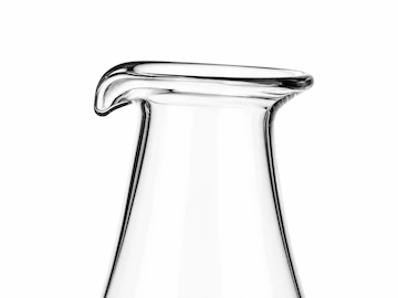 Karafa z lahve od vína 0,7 l - čirá - ručně tvarovaná výlevka (detail)