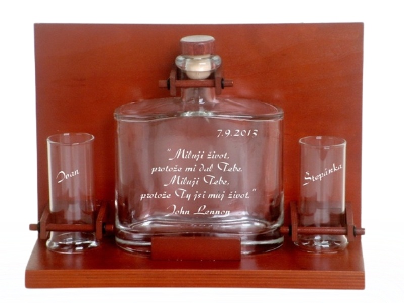 Zakázkové pískování skla = přiobjednejte službu