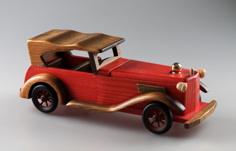 Dřevěné auto Old Car s láhví 0,2 ltr. pod kapotou - Oldcar5