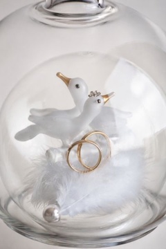 Svatební sada dárkové láhve s výdutí - holubičky detail 