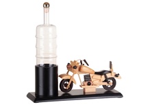 Dřevěný motocykl s lahví 0,35 ltr v pouzdře