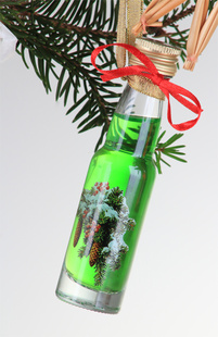 Vánoční ozdoba - lahvička 0,02 ltr s obrázkem větvičky s šiškami